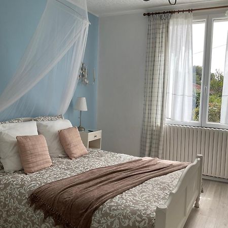 La Brionniere Bed & Breakfast Saint-Pierre-du-Chemin Bagian luar foto