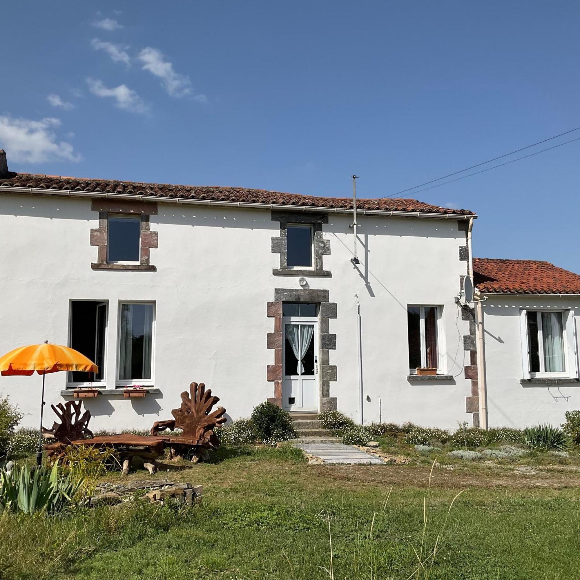 La Brionniere Bed & Breakfast Saint-Pierre-du-Chemin Bagian luar foto